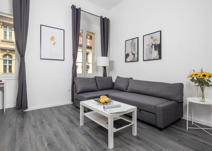 Nest In 1 * Rijeka