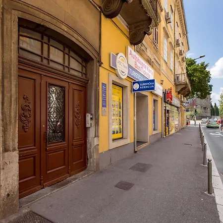 Nest In 1 Apartman Fiume